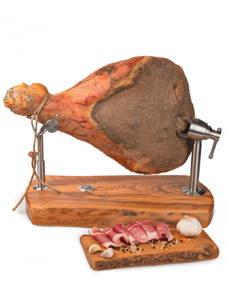 Prosciutto intero Toscano D.O.P.